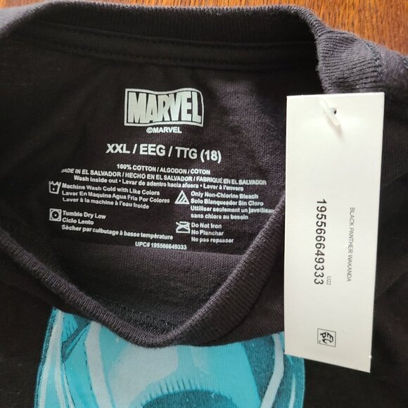 Lot of 3 Marvel T-Shirts Youth Size 16-18 or Adult Small - Picture 5 of 16